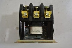 Emerson Heavy Duty Enclosed relay contactor Cat: W-R/RBM