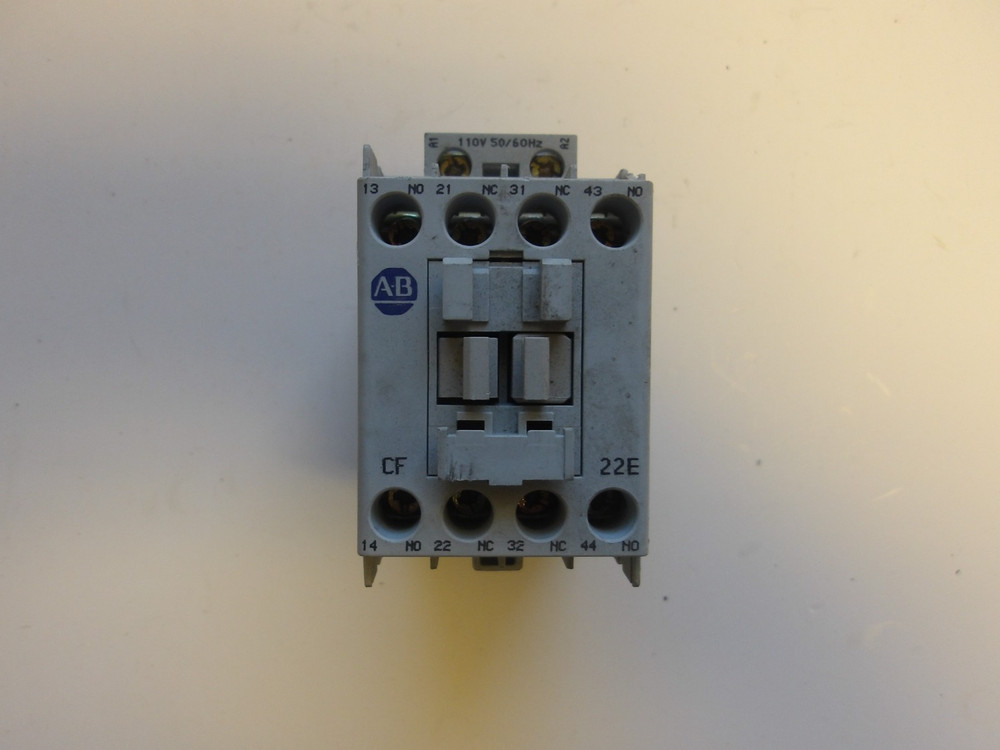 ALLEN BRADLEY P/N: 700-CF220 CONTROL RELAY 690V 25A 8KV 3PHASE