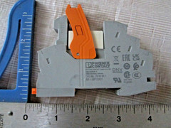 PHOENIX CONTACT RIF-1-BPT/2X21 RELAY SOCKETW/2900939 PLUG MODULE & 2961312 RELAY