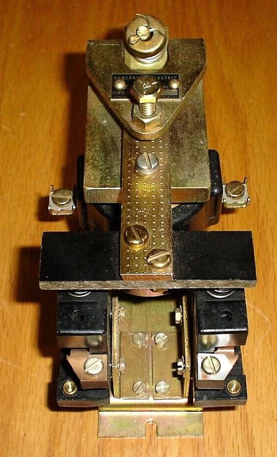 General Electric Relay IC2820 WB29E GE IC2820WB29E IC2820-WB29E