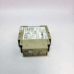 Omron H3DK-S2 Timer Relay AC/DC 24-240V – DIN Rail Mount, Reliable