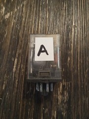 OMRON MK2PN-S Contact Relay.