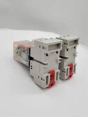 2PC 3XT7112-1DC03C Relay w Socket Base 10A 277V 8Pin 24V Coil 3TX7144-4E2