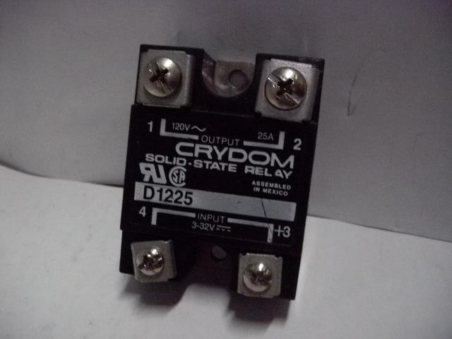 CRYDOM D1225 SOLID STATE RELAY 3-32V 120VAC 25A