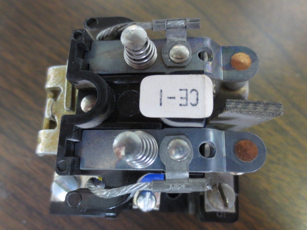 ZENITH CONTROLS K-1120 COIL CONTROL RELAY – 120V COIL