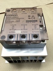 OMRON G3PE-235B-2 SOLID STATE CONTACTOR AC100-240V 704PT41FML