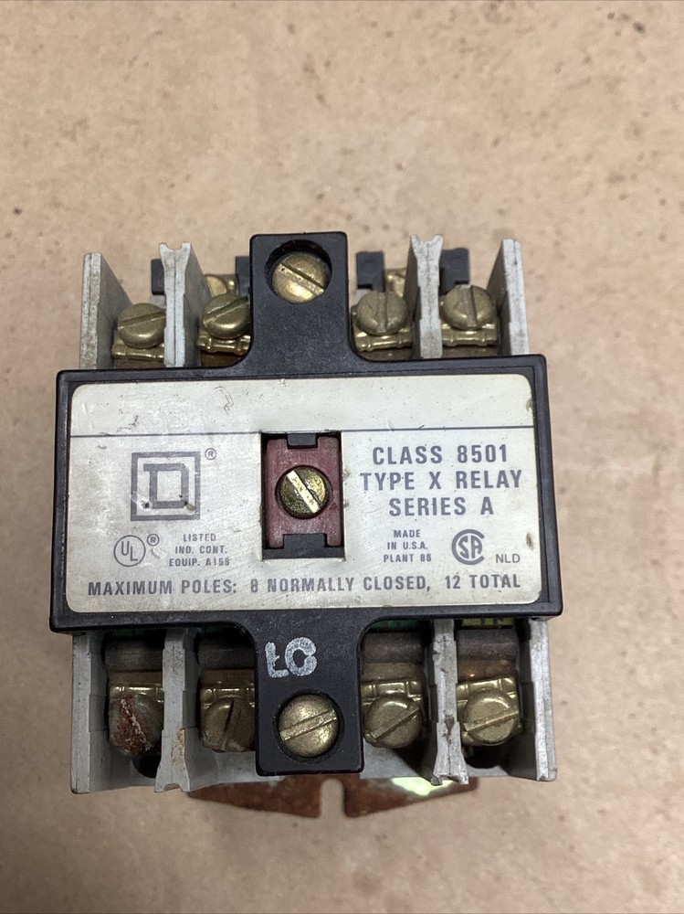 Square D Industrial Control Relay Type: X0 40 Class 8501 Type X Relay #277K101