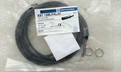 1PC Telemecanique proximity switch XS112BLPAL2 New #F0