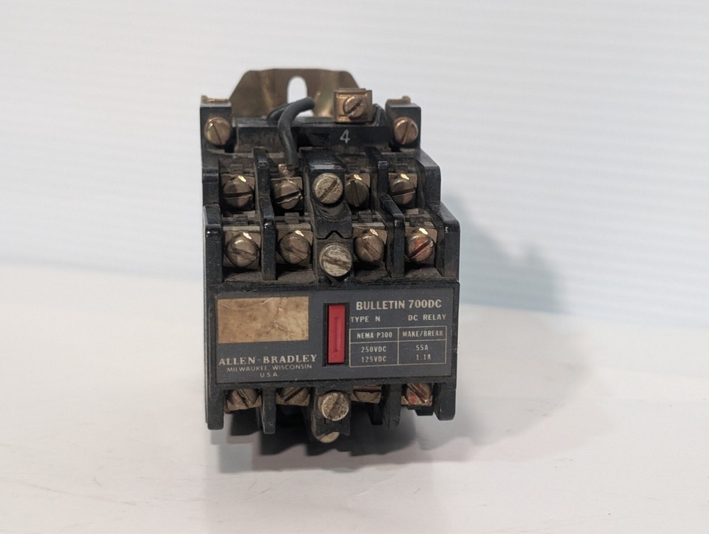 Allen Bradley 700DC-N700Z24 24V DC Relay Contactor, Type N, 24VDC, NEMA P300
