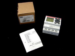 ABB 1SVR440713R0100 CL-LSR.12AC2 RELAY 240V AC 50/60Hz 8A **NIB**