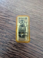 IDEC RHIB-U RELAYS 120VAC 5 PIN LOT OF 8 (d1)