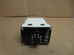 STERLCO REVERSE PHASE RELAY 701-00038 430-520V VOLT 8 PINS 70100038