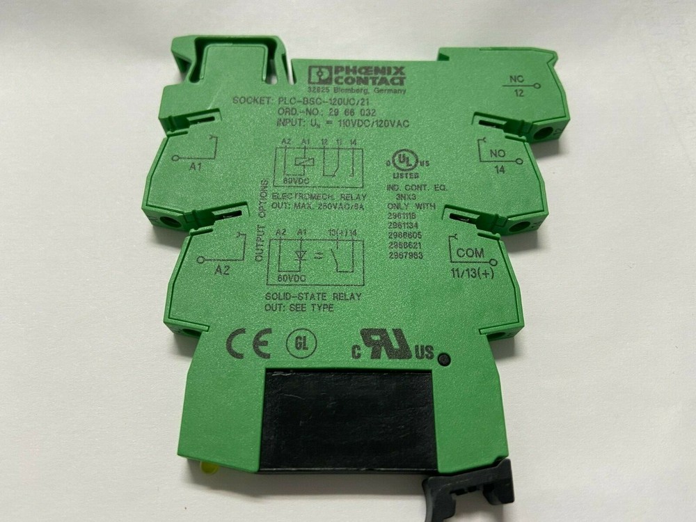 (1) Phoenix (Base 2966032 / WITH Relay 296621) PLC-BSC-120UC/21