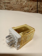 IDEC RR3PA-UL Relay AC120V 50/60Hz