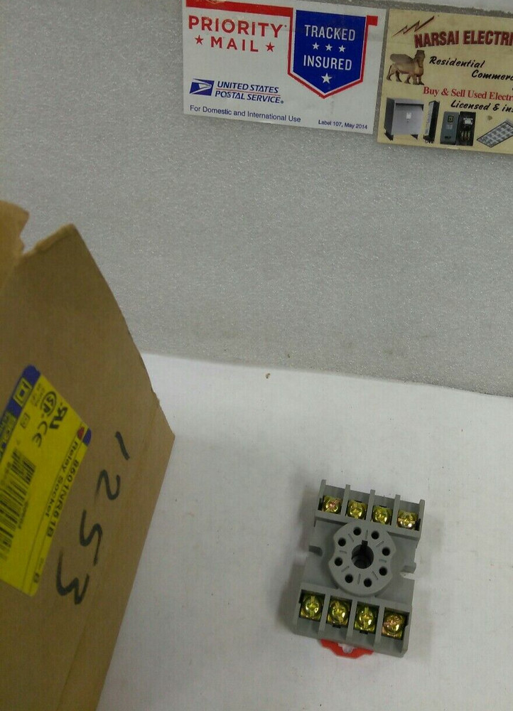 Square D / 8501NR51B Ser B / Relay Socket/10 A/ 600V/15AMP/ 300V/NEW (36C2UP