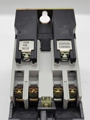 Square D 8501 X020XTE1V02 AC Control Relay w Timer Attachment 120/110V Coil