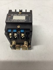 Allen-Bradley 700-RM300A1 Series B Magnetic Latching Relay V-321