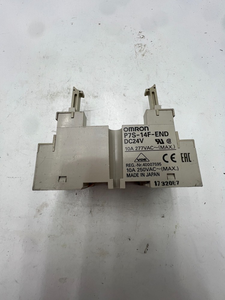 Genuine Omron Relay Base Holder Mount Socket P7S-14F-END DC24V 10A 277VAC