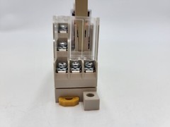 Omron G7SA-2A2B Plug-In Relay 6A 250VAC Coil 24VDC with P7SA-10F-ND Socket Base