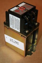 ALLEN BRADLEY DC Relay 700DC-PK400Z24 SER A Used #79584