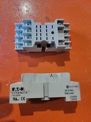 Lot Of 2 EATON D2PA6 SER. B1 300V 10A