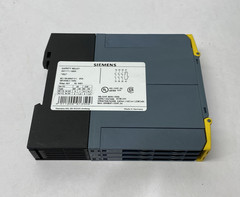 Siemens 3SK1111-1AB30 SIRIUS Safety Relay STD Relays 3NO+1NC, Screw Terminals