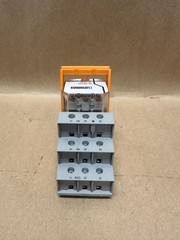 Phoenix Contact 2903702 Single Relay w/ RIF-4-BSC/3×21 Relay Base