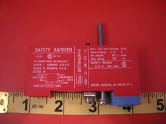Stahl 8901/32-196/125/70 Intrinspak Safety Barrier Relay 17.3v 166 ohm used