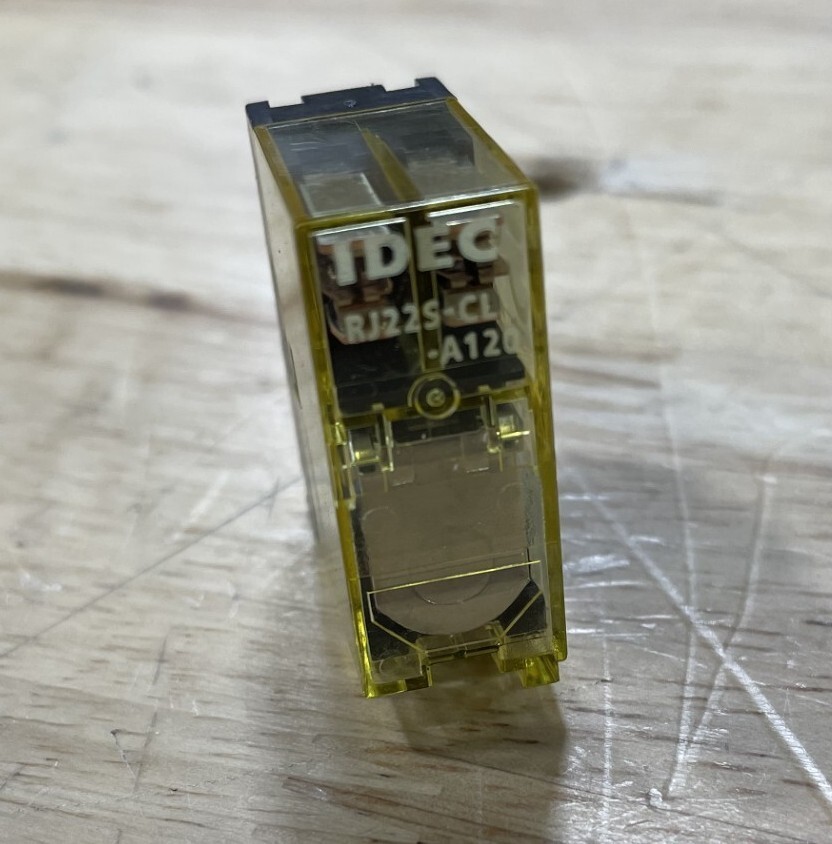 IDEC RJ22S-CL-A120 Slim Bifurcated Relay Plug-In DPDT, 1 A, AC120 LED, Lot of 2