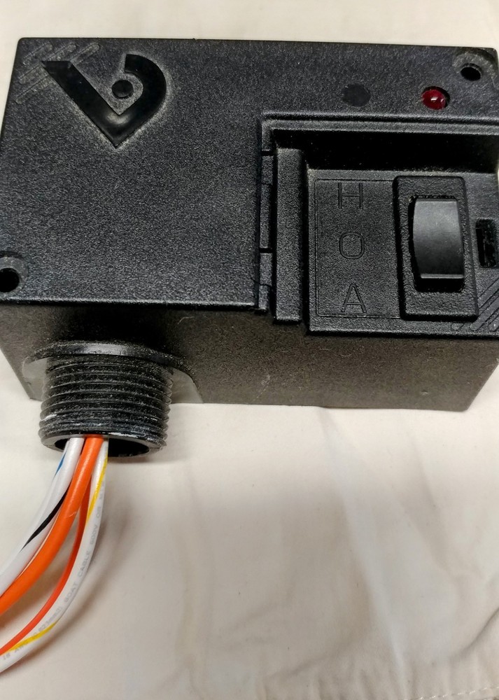 Relay V101 Veris 24V/120V coil with HOA Switch and LED SPST used