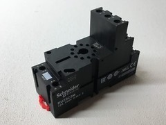 New! (Lot of 5) Schneider Electric RUZSC3M Relay Socket (#60140)
