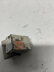 Allen Bradley 700-HA32A1/HA33a24 SER D Lot of 2 X-729