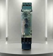 Schneider Electric Control Relay 3-Phase Sequence Asymmetry 208-480V RM17TA00