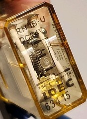 IDEC RH1B-U DC24V Relay w/SH1B-05 Socket Base – Free Shipping
