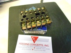 Struthers Dunn 27390 Socket! NEW IN BOX!