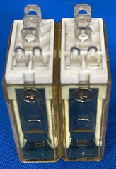 IDEC RELAY 23722 RHIB-U DC24V 1OA 240VAC 30VDC 5 PIN