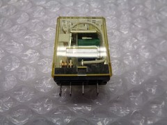 IDEC RH1B-U RELAY 24VDC LOT OF 16 NSNP