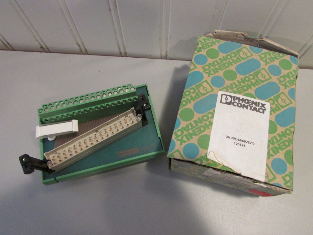 Phoenix Contact 2970138 UMK-F32M/S-VS New!