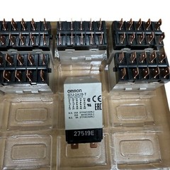 [8 PCS] OMRON G7J-2A2B-T-W1-DC12 Enclosed Relay (12VDC Coil) – 10 Pin – Bracket