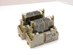 OMRON G7S-4A2B-E RELAY 24VDC W/ BASE P7S-14F-END