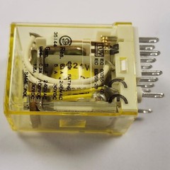 IDEC RY4S-UL Relays ( 3 pcs. ) 24 Volts DC , 14 Pin, New in Original Box