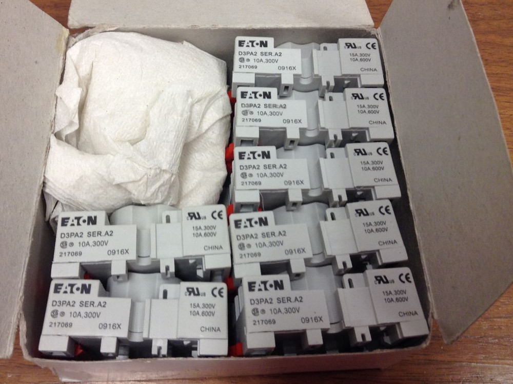 EATON – Catalog #D3PA2, Ser. A2 – 8 Pin Relay Sockets – Lot of Seven (7) – NEW