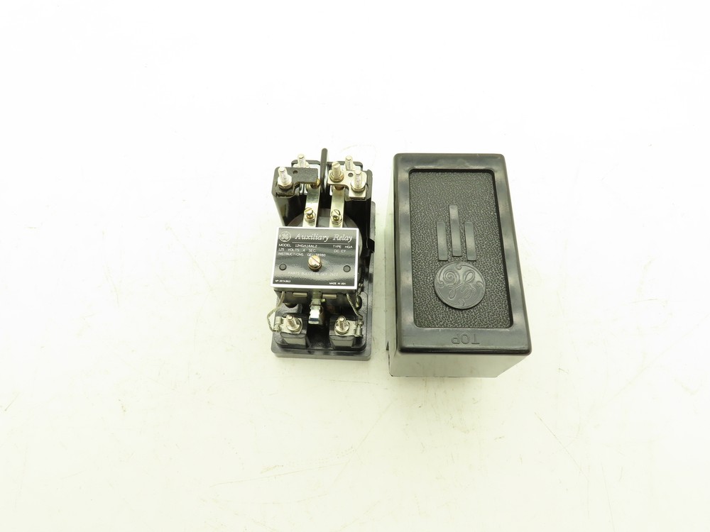 GE Hinged Armature Auxiliary Relay 12HGA14AL2 Double Throw 125VDC Coil