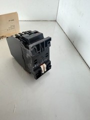 NEW SIEMENS-ALLIS RCN441 CONTROL RELAY 120V 60HZ 110V 50HZ 4 N.O. – 4 N.C. (36)