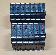K8AK-TH12S 100-240VAC OMRON TEMPERATURE MONITORING RELAY K8AK-TH12S