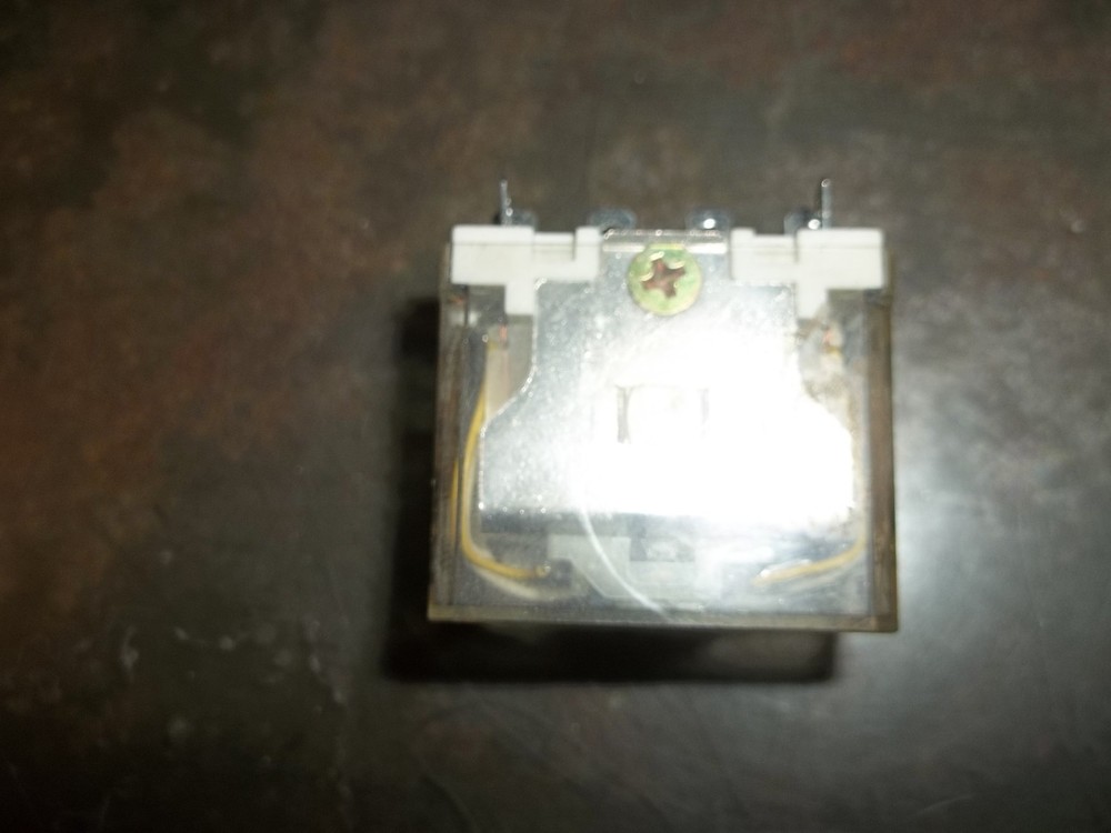 SQUARE D RS44M1P14V20 CLASS 8501 SER A GENERAL PURPOSE RELAY (DR4D3)