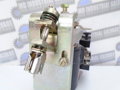 GE General Electric – A100BB2H – RELAY – 600V MAX – 10A – 2NO 2 NC (NEW RELAY)