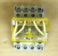 LOT OF 4 IDEC RH4B-U GENERAL PURPOSE RELAY 12V DC & IDEC BASE SH4B-05C 10A 300V