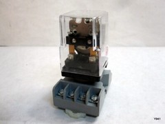 Potter & Brumfield KRPA-11DN-24 Relay w/ 27E891 Relay Socket