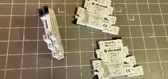 Allen-Bradley Relay Socket, 700-HLT1Z* Ser A (4) W/ Relay 700-TBR24 Ser A (3)